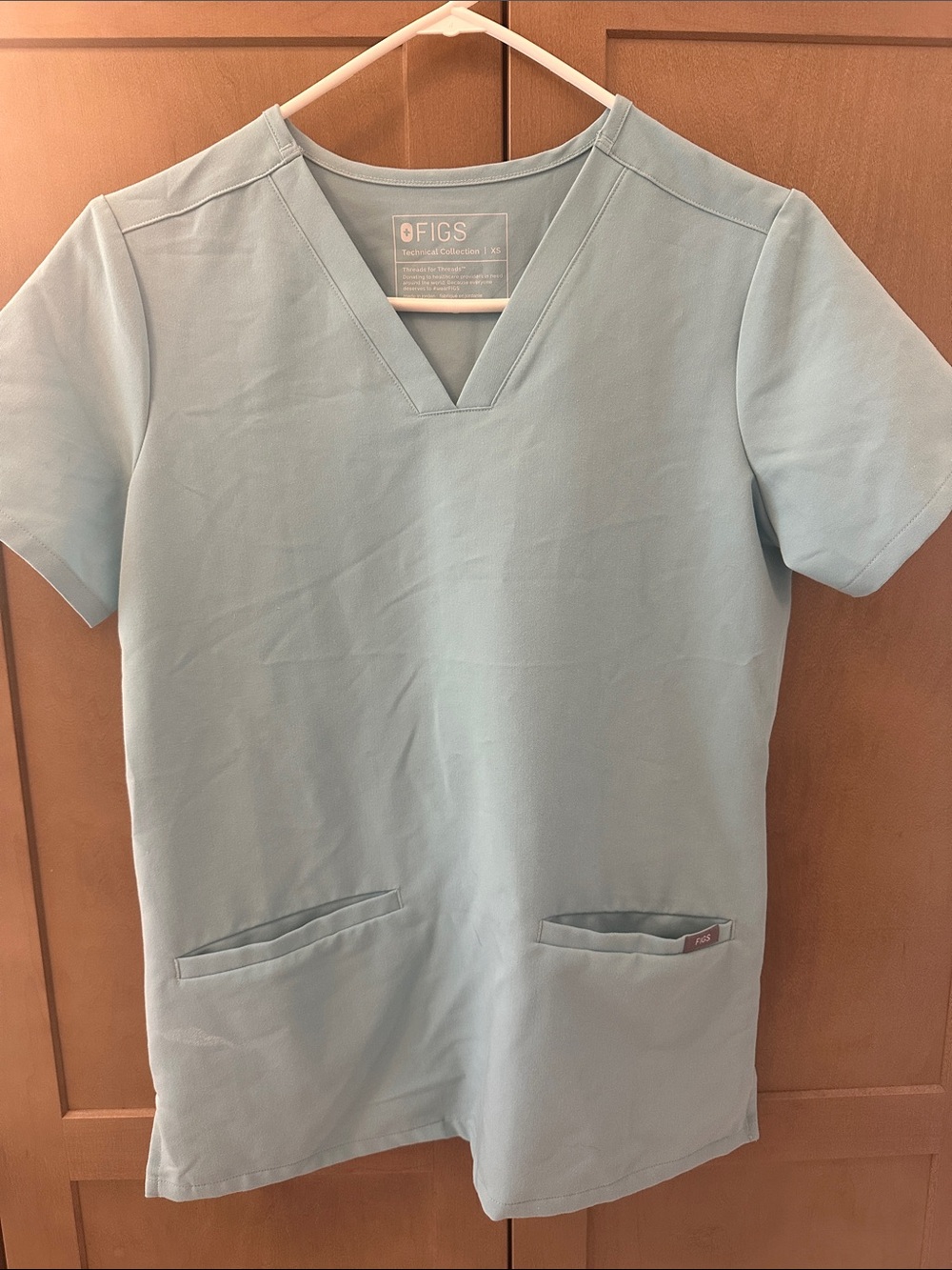FIGS women’s Casma scrub top- Seaglass